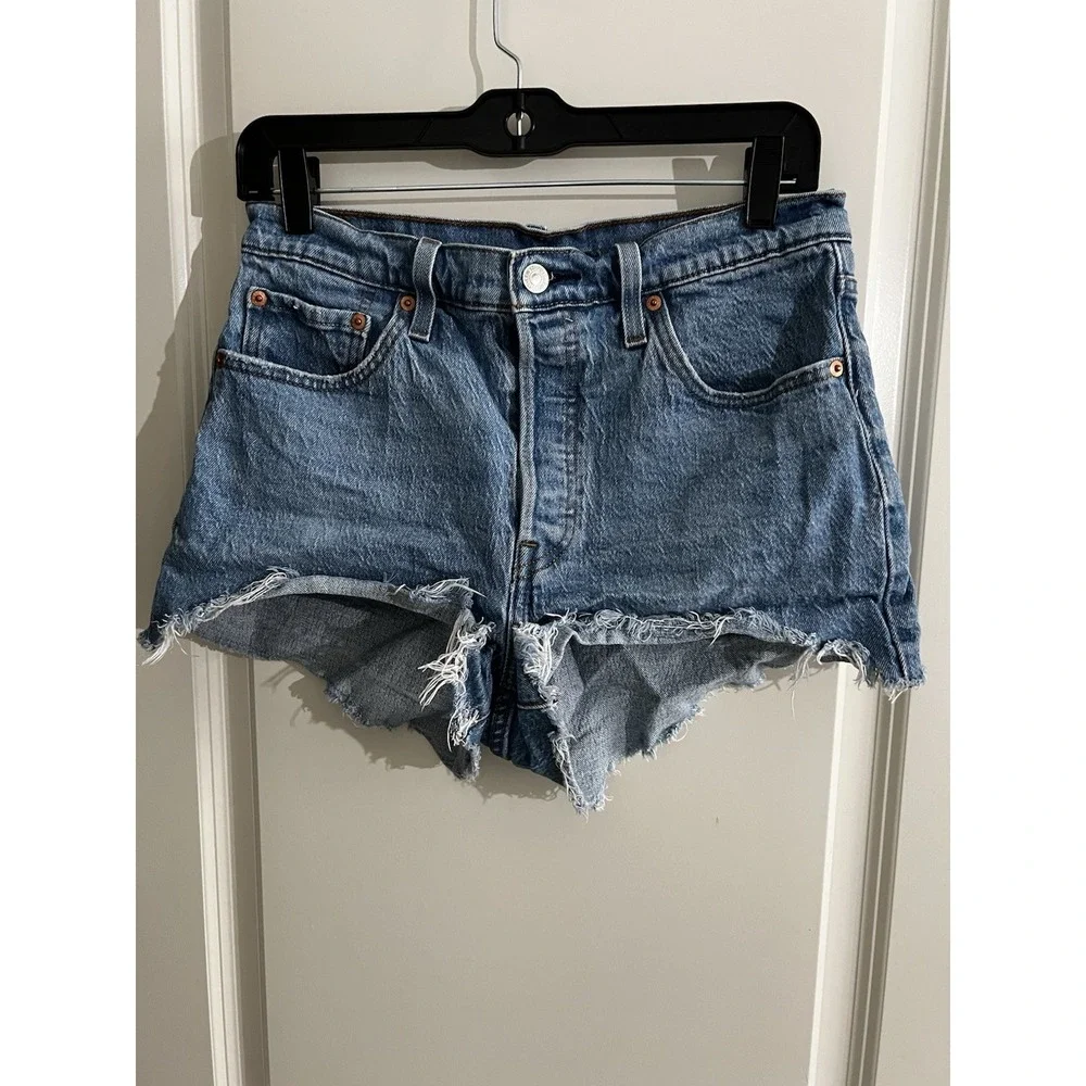 Levis 501 Denim Shorts Womens Waist 29 Denim Distressed Button Fly Medium Wash